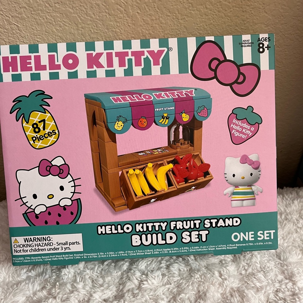 Hello Kitty Fruit Stand Build Set NIB - Picture 2 of 6